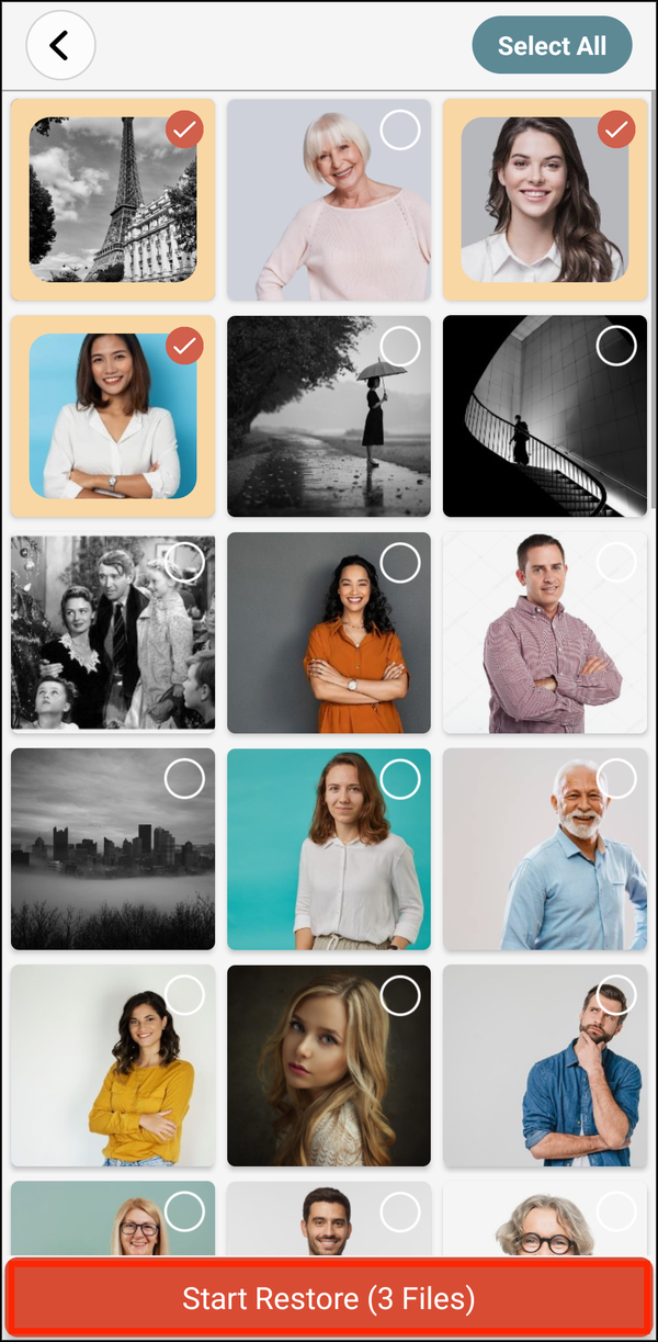 Three photos selected, with Start Restore highlighted
